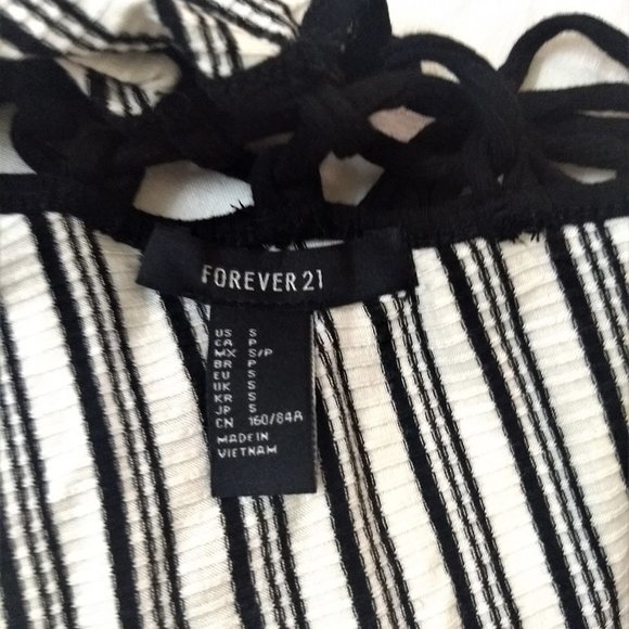 Forever 21 spaghetti V neck top with hot back tie string and stripes all over - Picture 9 of 16